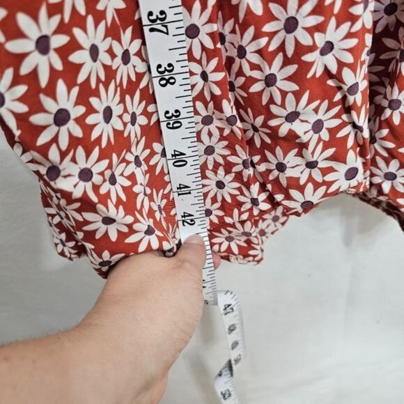 Madewell Clara Midi Short Sleeve Dress in Russet Falling Daisies Medium - Picture 4 of 13